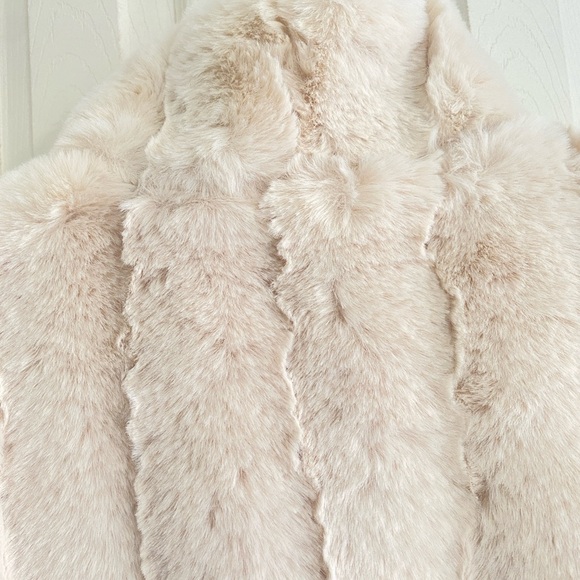 Jason Wu faux fur jacket (New with tag) - Picture 5 of 13